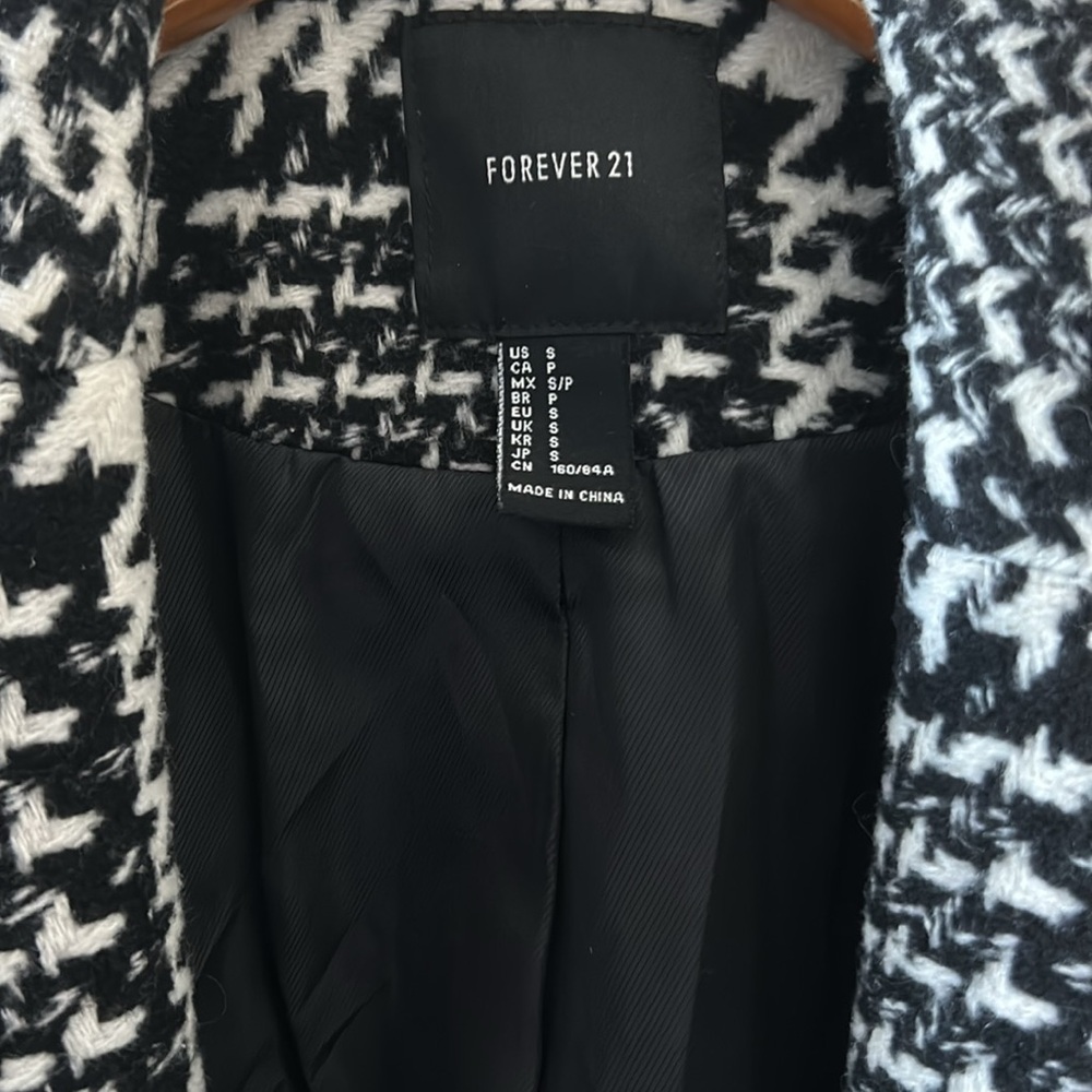 Forever 21 houndstooth coat - Picture 2 of 10